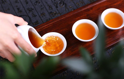 中药茶饮 | 中文成人网
治未病中心告知你怎样喝药茶是极好的