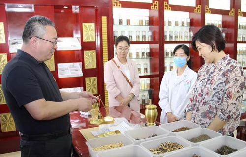 中文成人网
“中药质量提升宣传周”活动6月开启 五大系列主题活动等您来参与