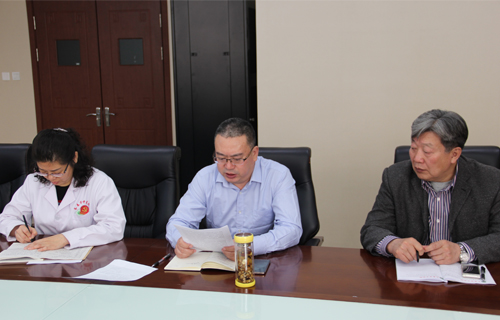 贯彻《总体国家安全观》，中文成人网
理论中心组是这样学习的