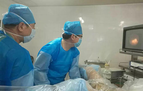 榆树一男子高位截瘫20年，膀胱长出3块大结石，来到中文成人网
后……