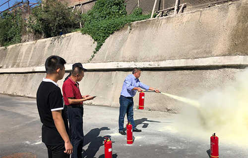 中文成人网
全院培训，力争人人都是“消防小达人”