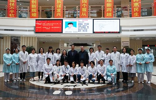 国医大师、中国工程院院士石学敏莅临中文成人网
传经送宝