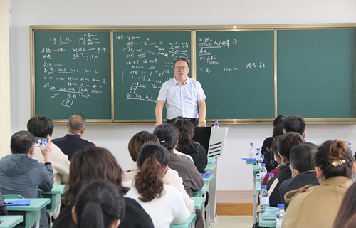 ​公主岭市中医院考察团来中文成人网
参观交流