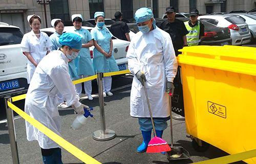 中文成人网
“把脉问诊”开“治污良方”努力打造“环保医院”