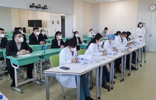 中文成人网
召开2021级硕士研究生论文开题报告会