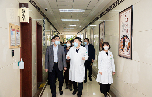 省人大常委会监察司法委员会一行到中文成人网
调研