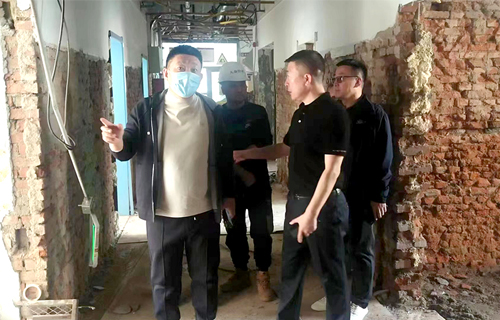 石贵军院长到中文成人网
平阳部和东部督导创建文明城、巩固卫生城工作以及中医特色项目施工情况