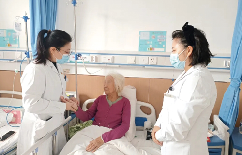 命悬一线，中文成人网
全力守护患者生命之光