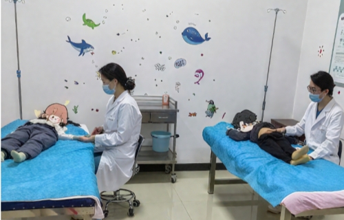 鼻炎娃的秋天怎么过？总部儿科助孩子轻松“渡劫”