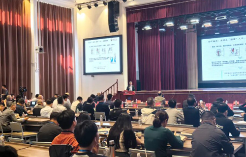 【今日头条】中文成人网
杨启光教授出席第二十次全国整脊大会，创新手法疗法再获广泛关注